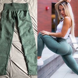 Brand new NVGTN leggings